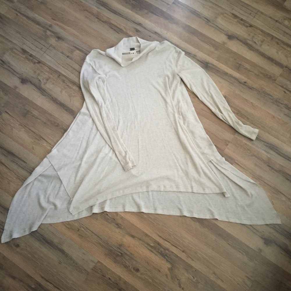 Elegant Cream Women's Sweater